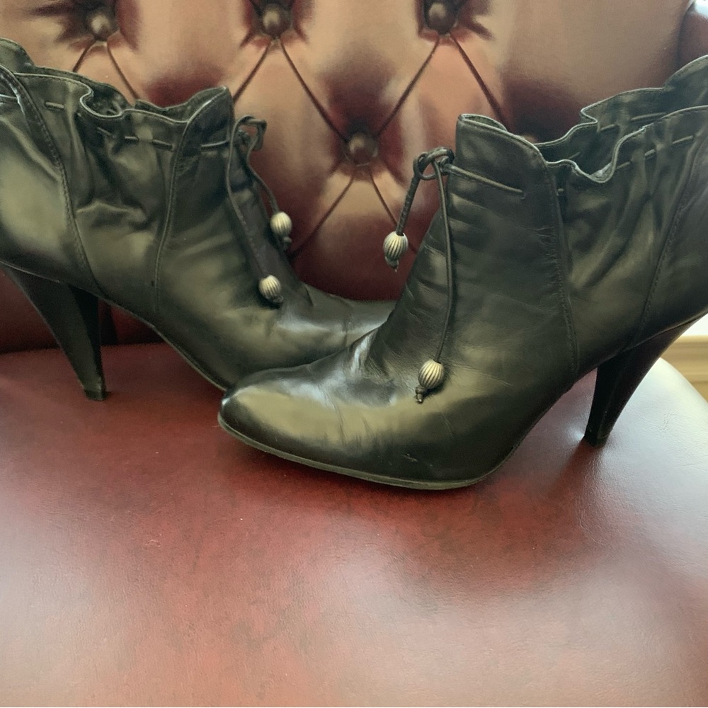 Genuine leather ankle boots , made in Brazil size 6.5